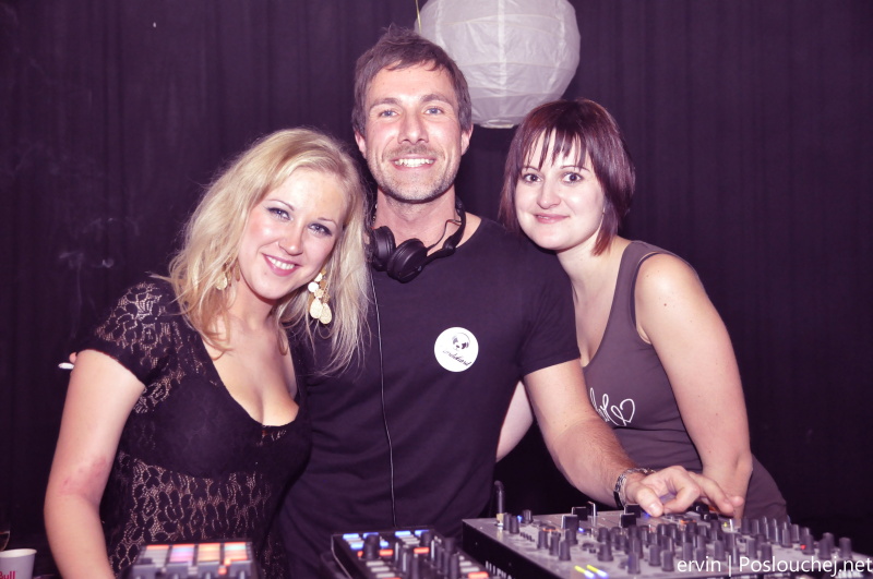 ELEKTRA W. PAN-POT (MOBILEE) - Pátek 14. 12. 2012